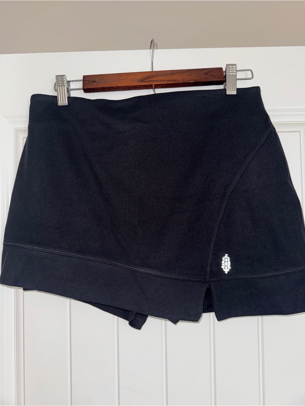 FP Movement 2 piece Set Sweatshirt + Skirt Black M fleece New - Picture 5 of 7
